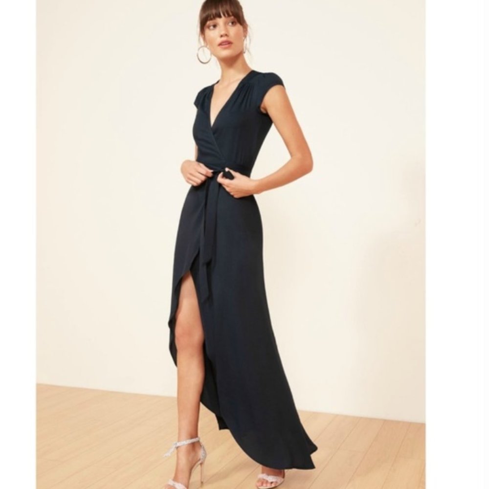 Chamomile Dress navy blue reformation Size S
